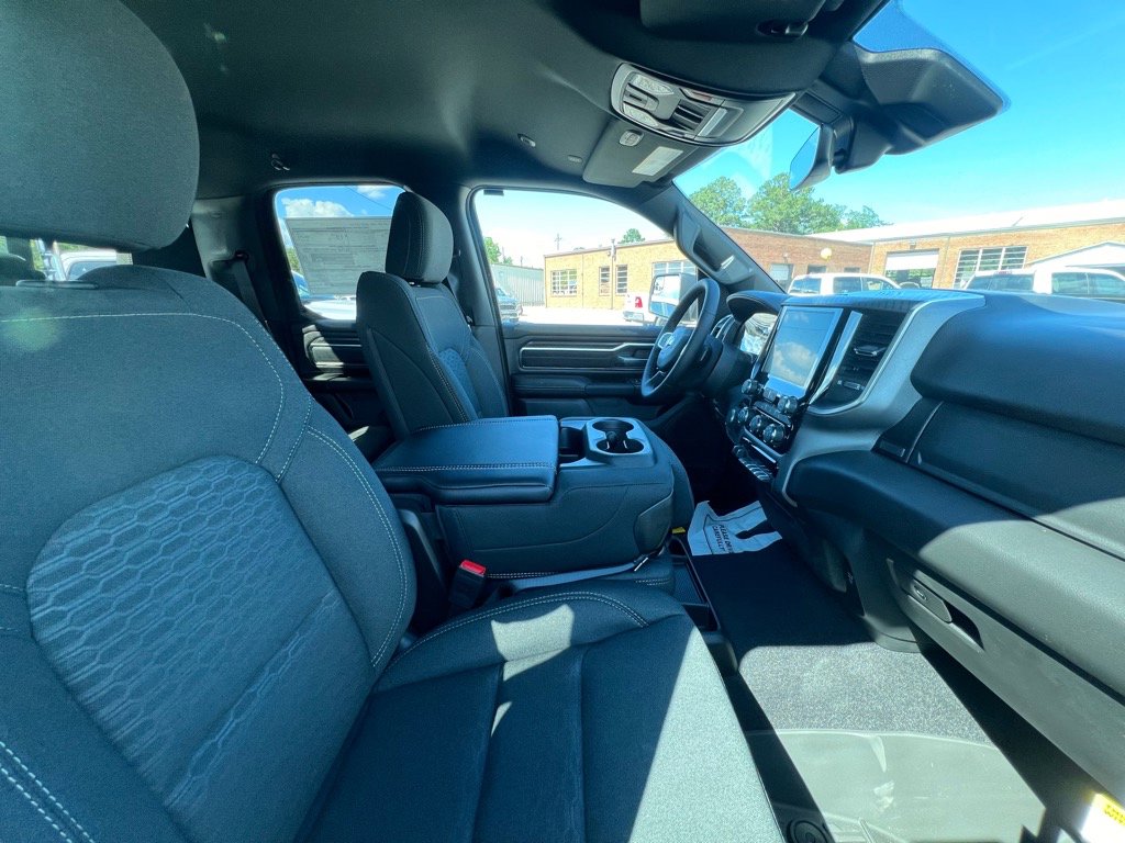 2025 Ram 1500 Big Horn photo 2