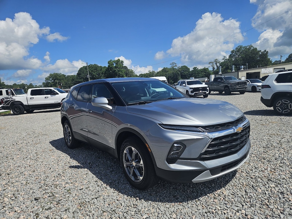 Used 2025 Chevrolet Blazer LT w/2LT SUV