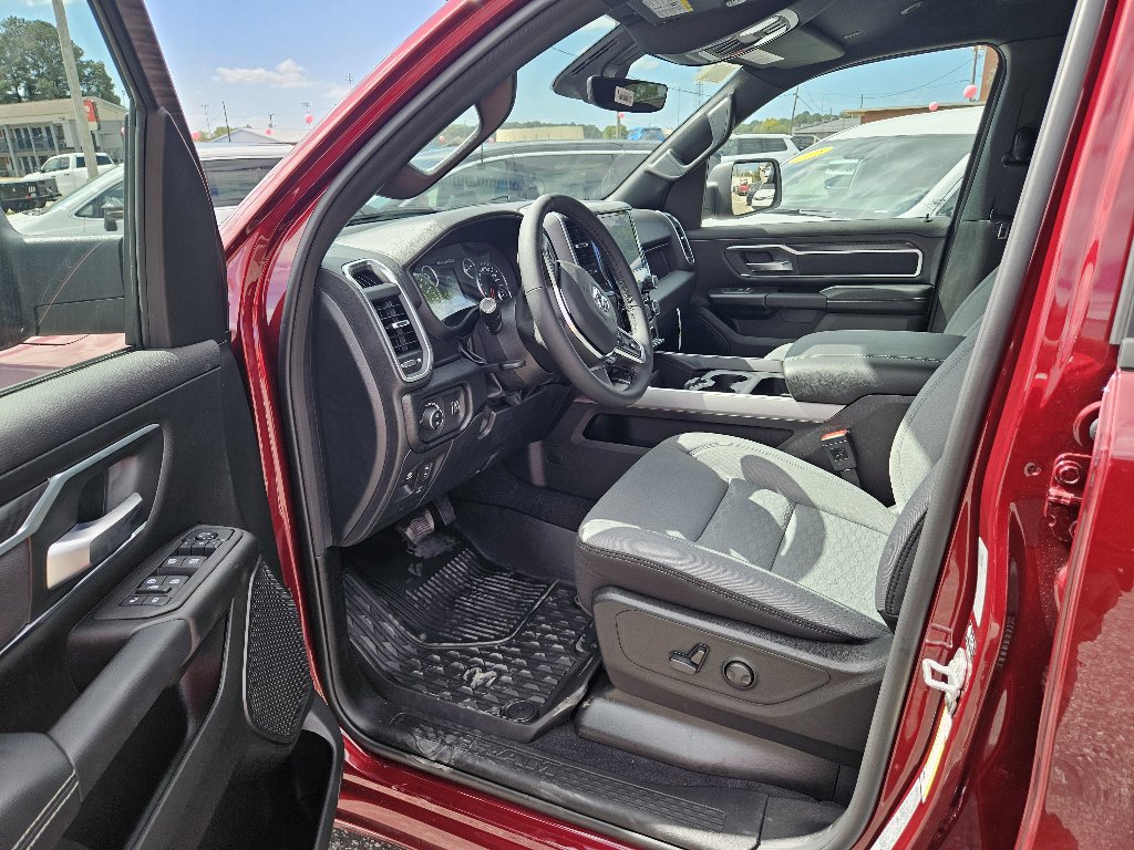 2026 Ram 1500 Big Horn photo 2