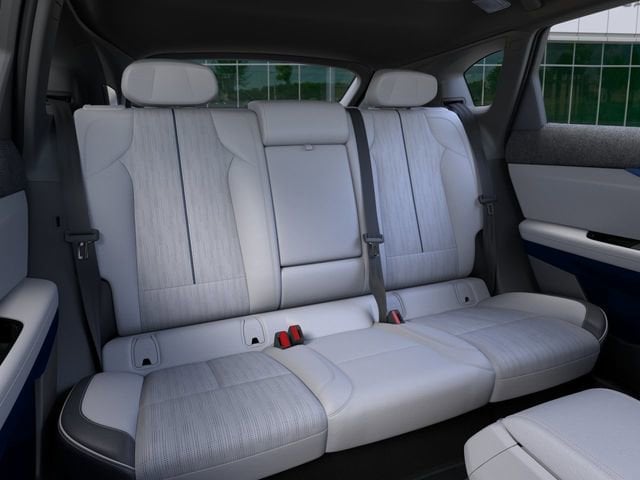 2025 Cadillac OPTIQ Sport 2 - Photo 17