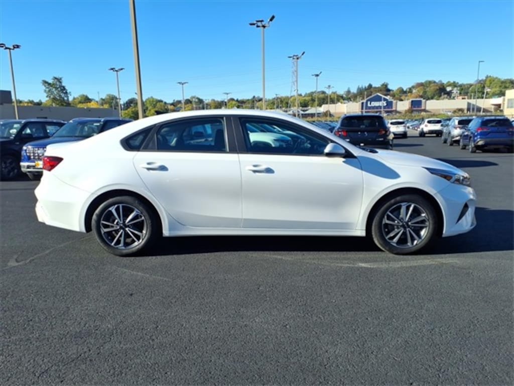 Used 2023 Kia Forte LXS Sedan