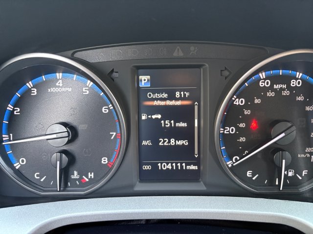 2018 Toyota RAV4 LE - Photo 15