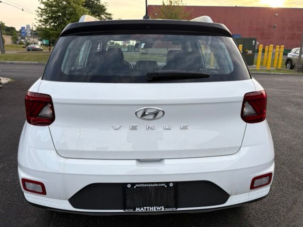 Certified 2024 Hyundai Venue SUV