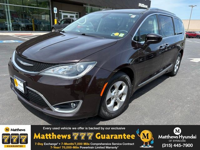 2017 Chrysler Pacifica Touring-L Plus's photo