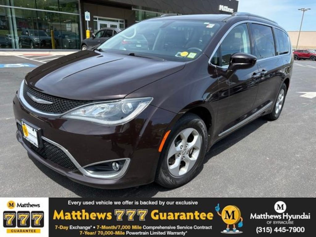Used 2017 Chrysler Pacifica Touring-L Plus Van
