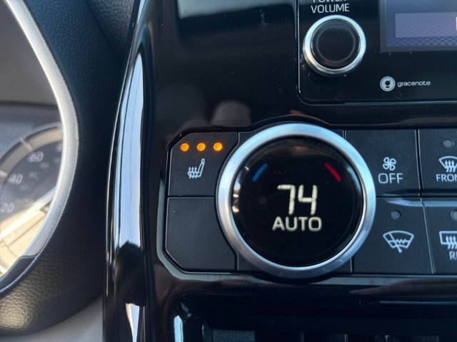 2021 Toyota Highlander XLE - Photo 25
