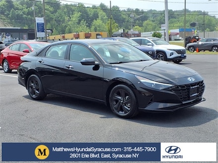2022 Hyundai Elantra SEL Sedan
