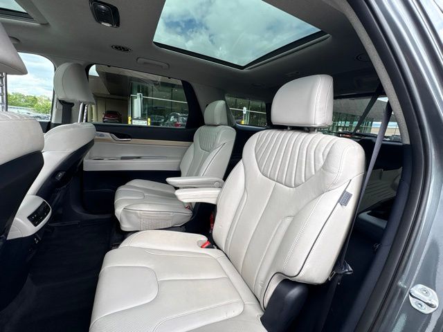 2024 Hyundai Palisade Limited - Photo 15