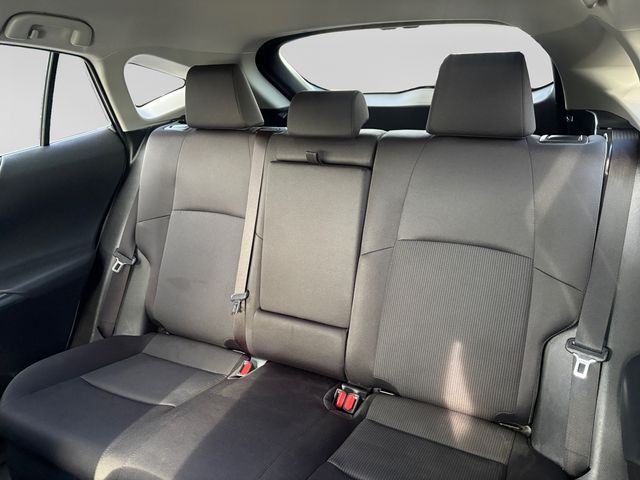 2021 Toyota Venza LE - Photo 18
