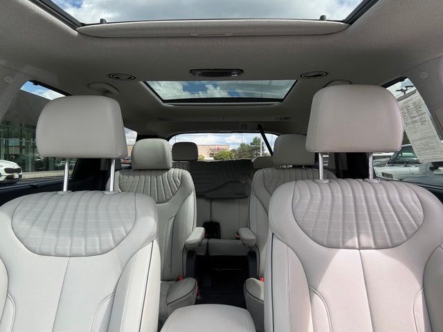 2024 Hyundai Palisade Limited - Photo 12