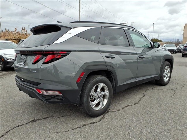 2024 Hyundai Tucson SEL photo 2