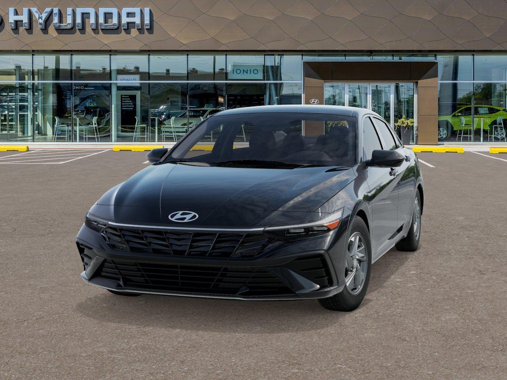2026 Hyundai Elantra SE photo 4