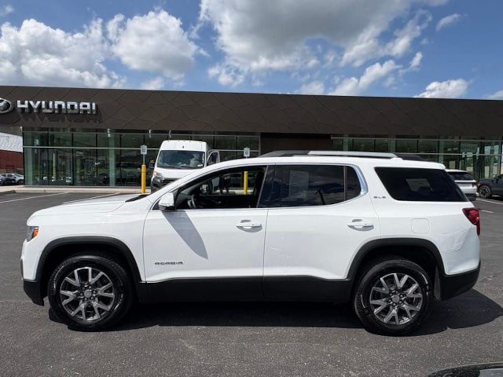 Used 2023 GMC Acadia SLE SUV