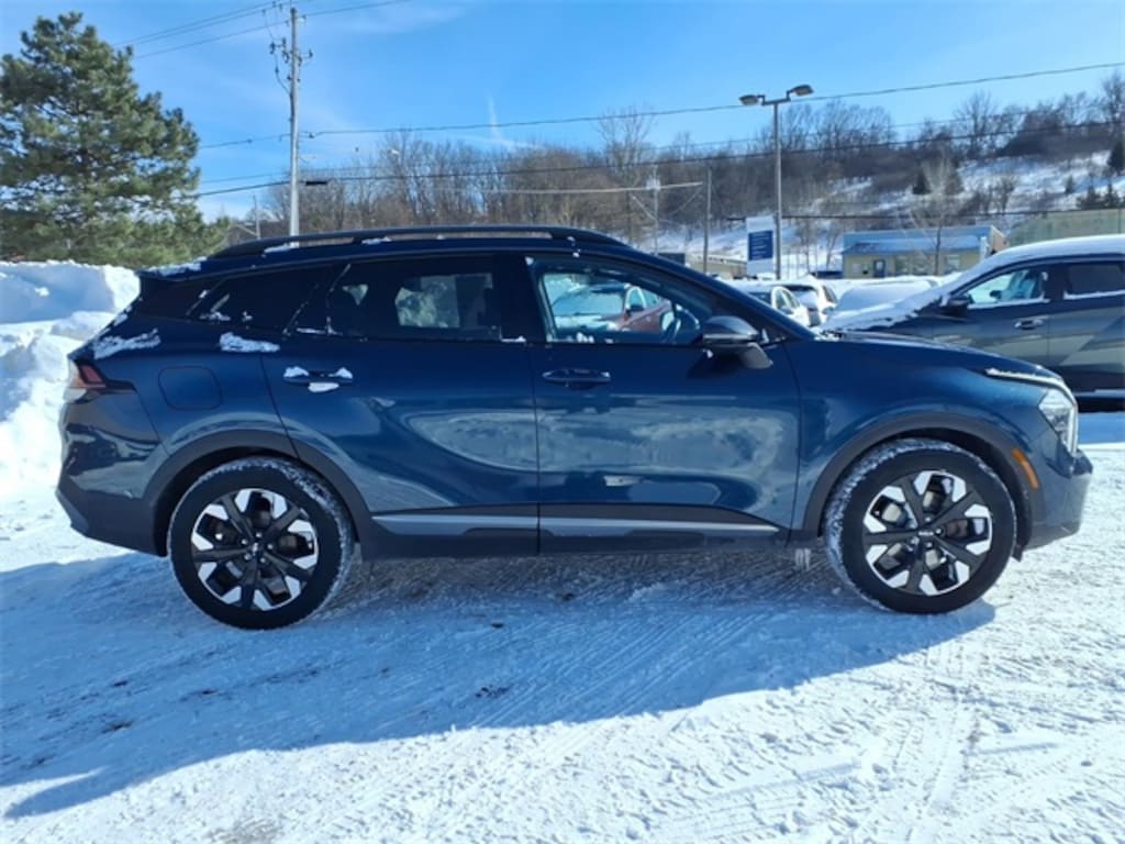 Used 2023 Kia Sportage Plug-In Hybrid X-Line SUV