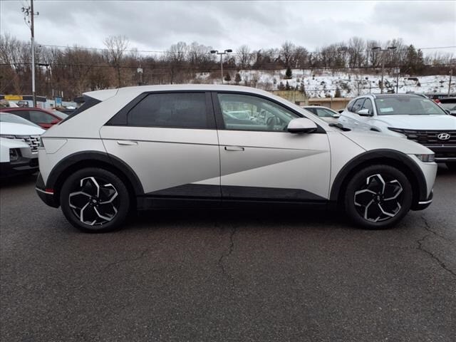 2024 Hyundai Ioniq 5 SEL photo 2