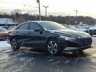 2023 Hyundai Elantra Limited Sedan