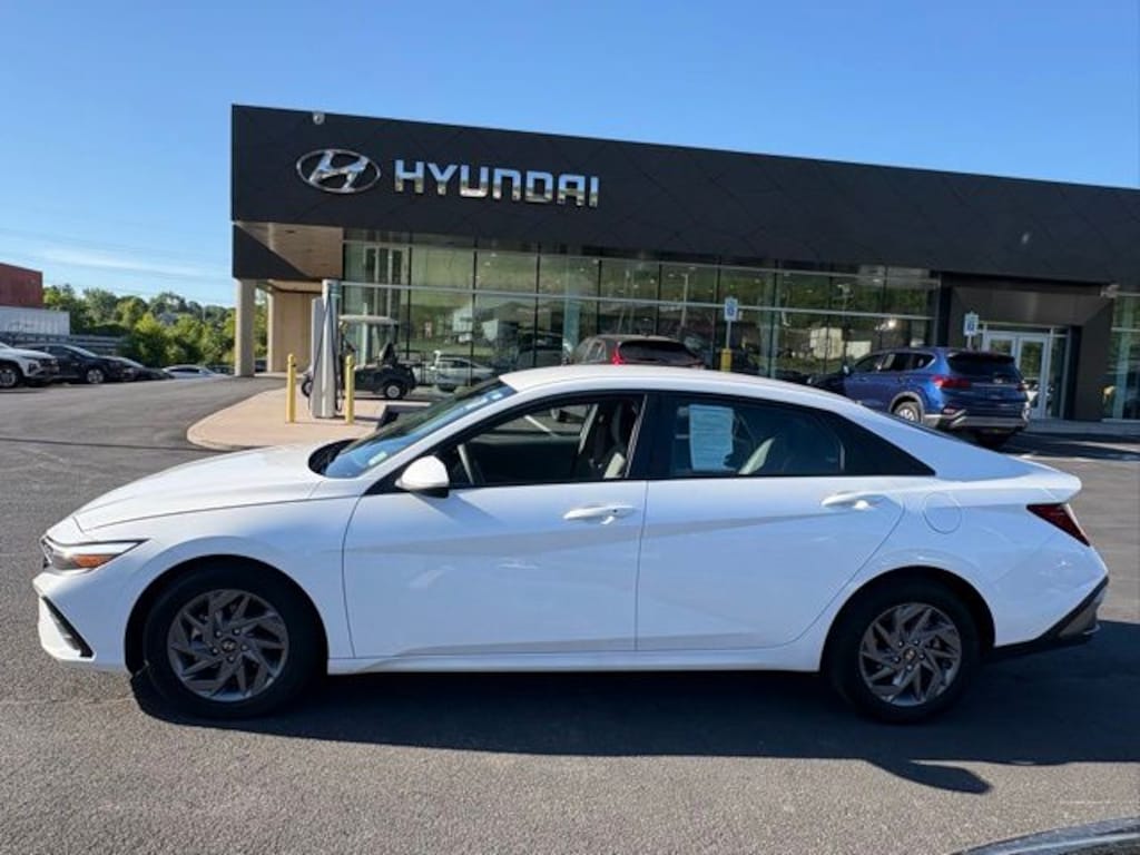 Certified 2024 Hyundai Elantra SEL Sedan