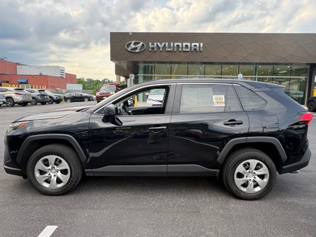 Used 2023 Toyota RAV4 LE SUV