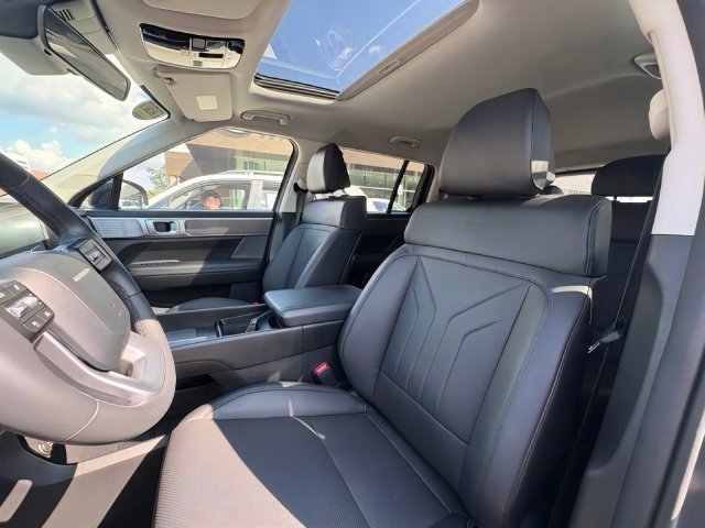 2025 Hyundai Santa Fe XRT - Photo 12