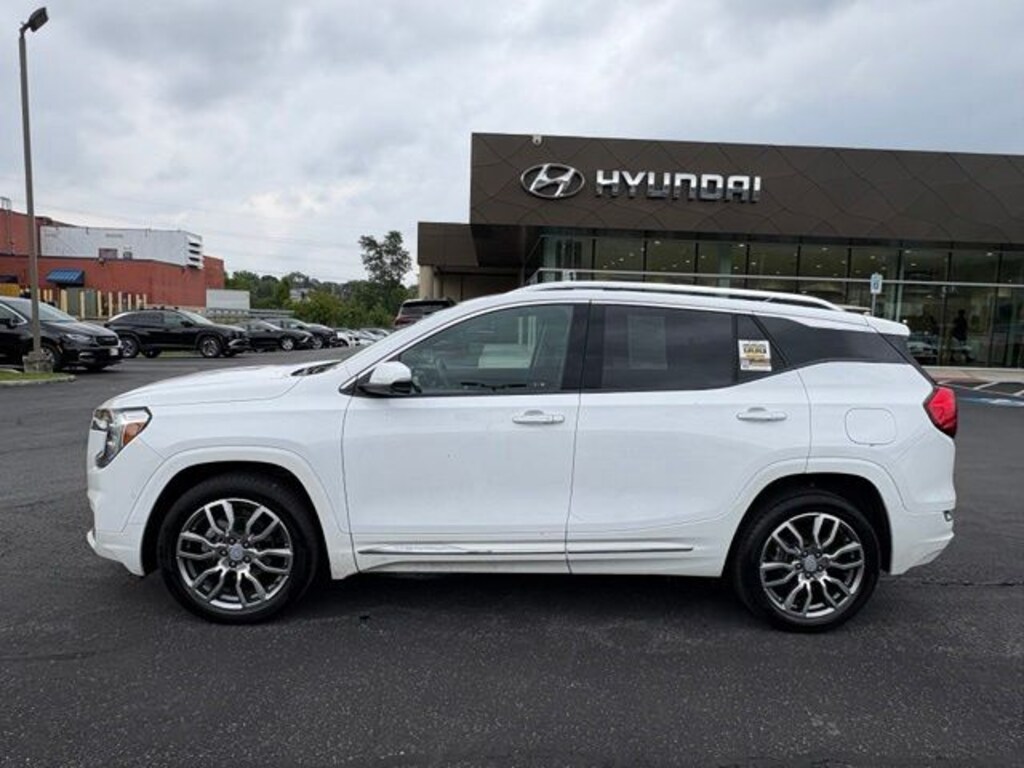 Used 2023 GMC Terrain Denali SUV