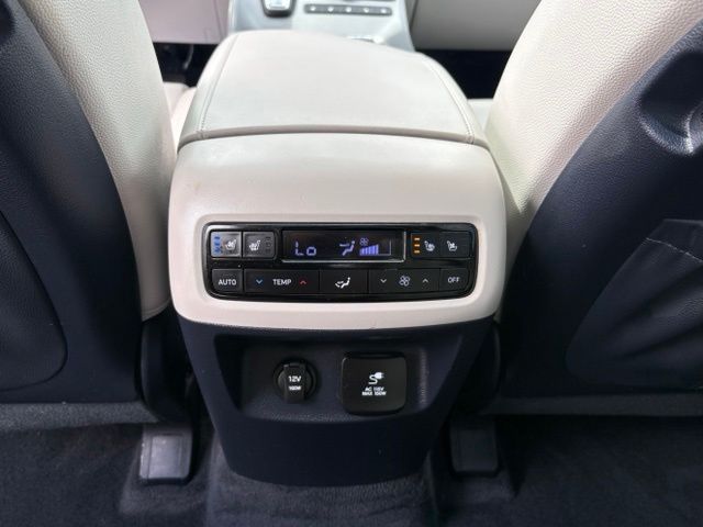 2024 Hyundai Palisade Limited - Photo 18