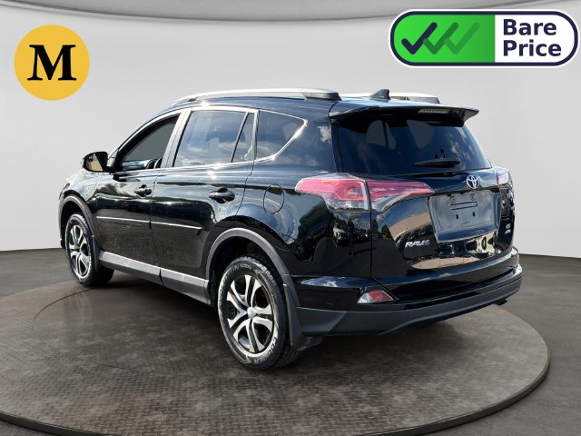 2018 Toyota RAV4 LE - Photo 3