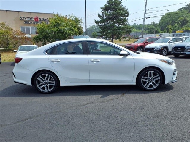 2021 Kia Forte EX photo 2