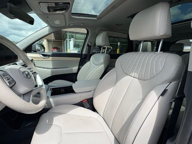 2024 Hyundai Palisade Limited - Photo 13