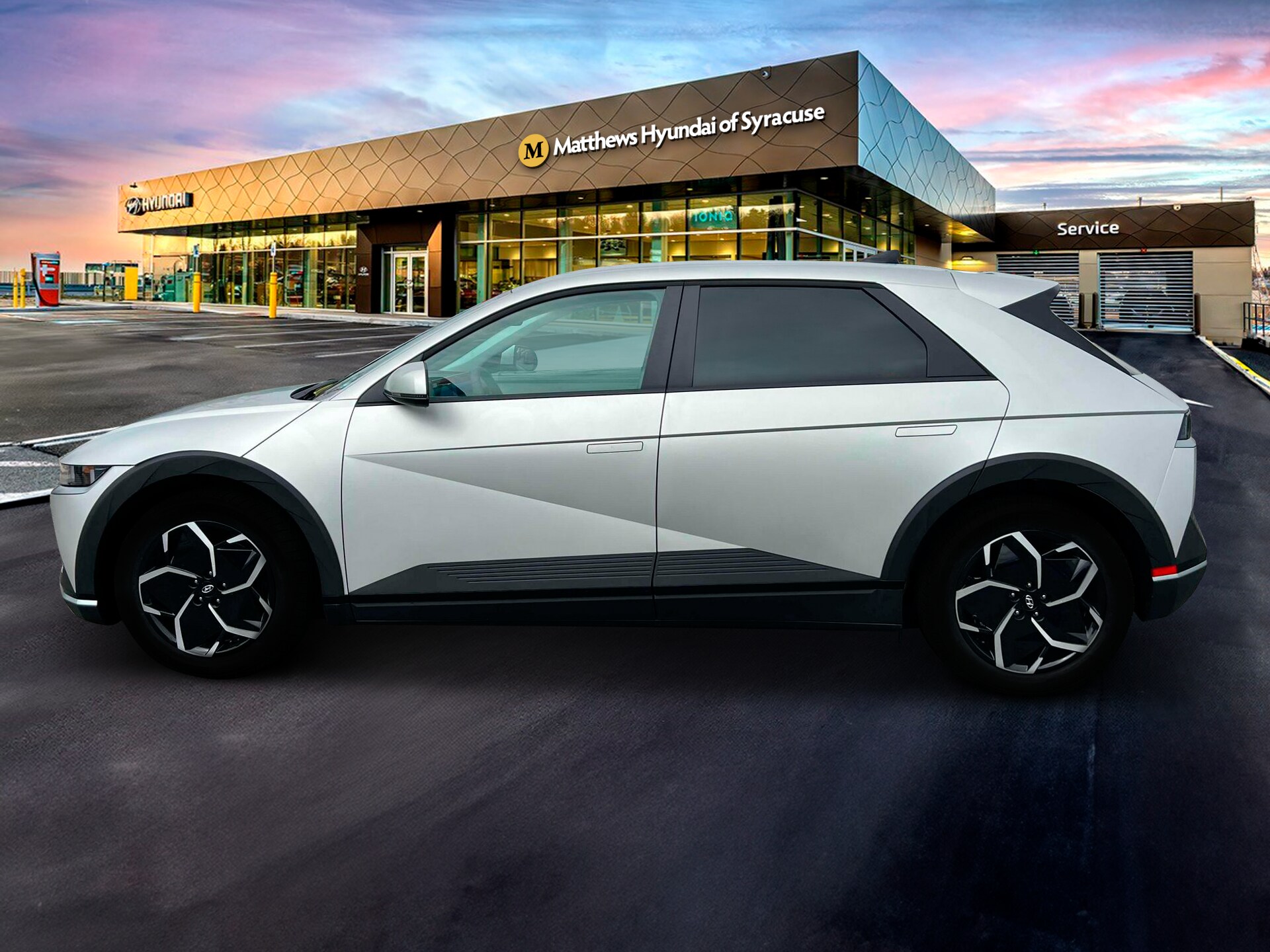2024 Hyundai Ioniq 5 SEL photo 3