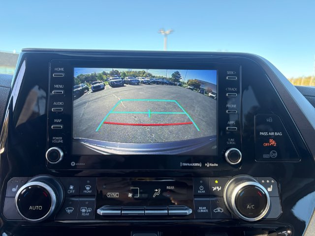 2021 Toyota Highlander XLE - Photo 22