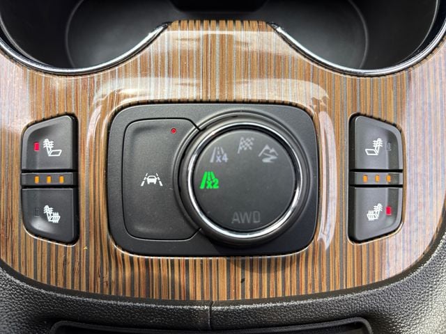 2023 GMC Acadia SLE - Photo 25