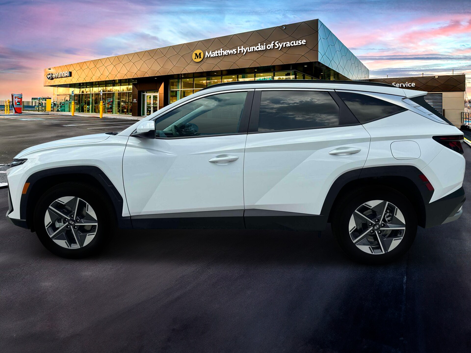 2025 Hyundai Tucson SEL photo 3