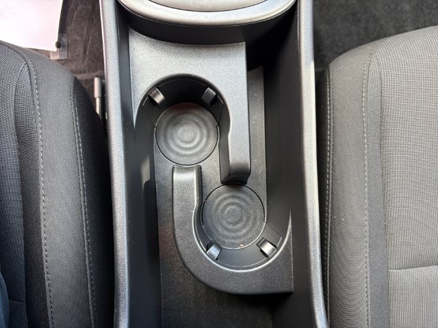 2025 Hyundai Kona SEL - Photo 31