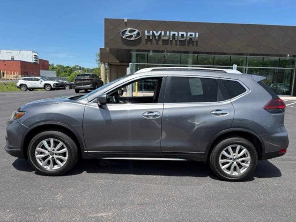 Used 2019 Nissan Rogue SV SUV