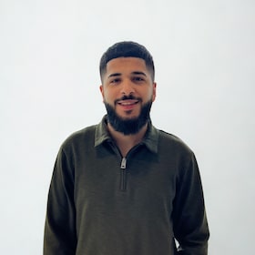 Staff member Tamer Khattab from ID_a096af66d5c5