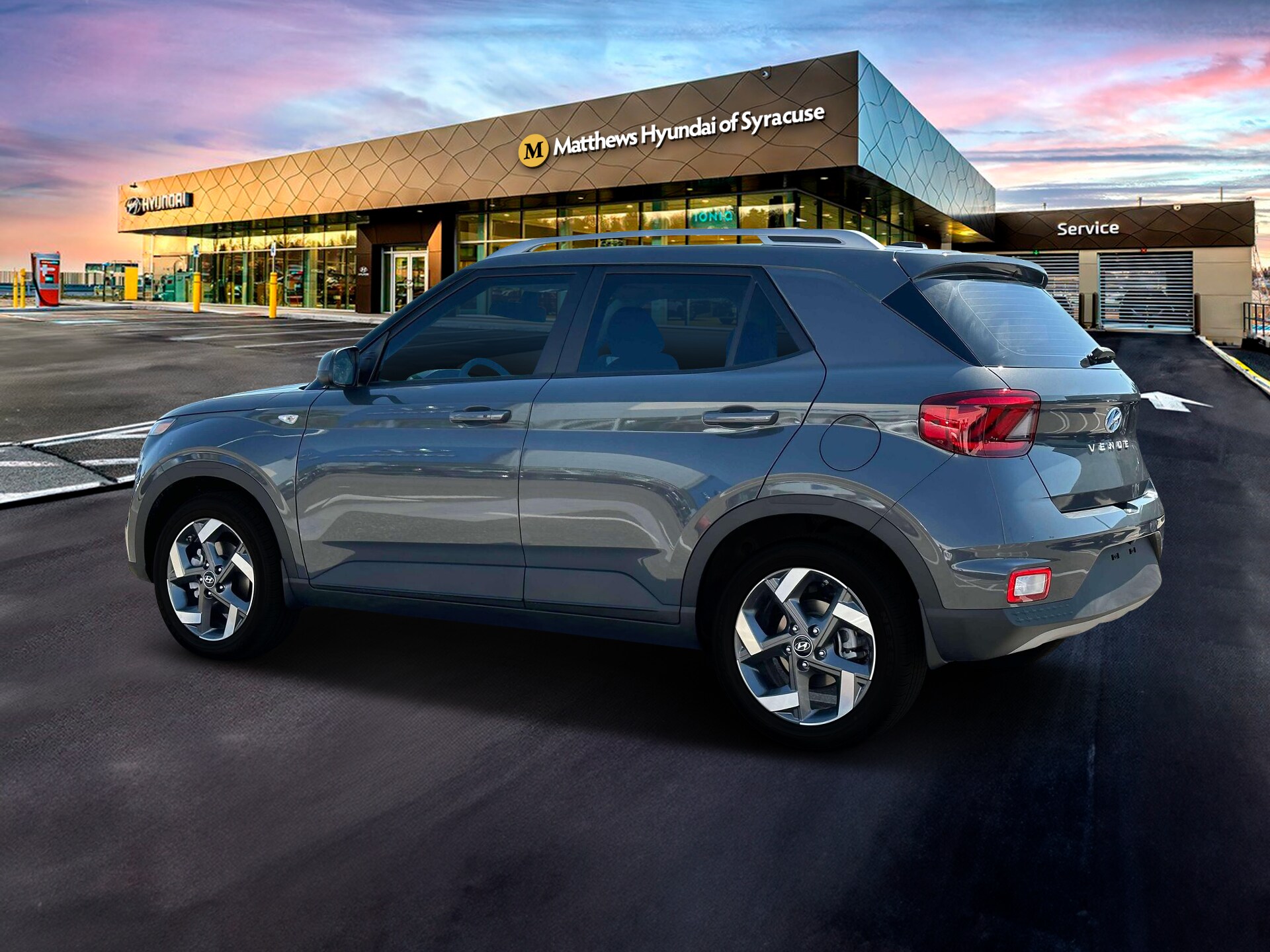 2025 Hyundai Venue SEL photo 3