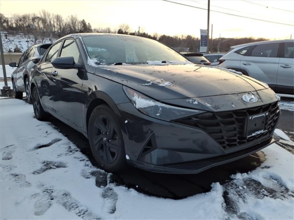 Used 2023 Hyundai Elantra SEL Sedan
