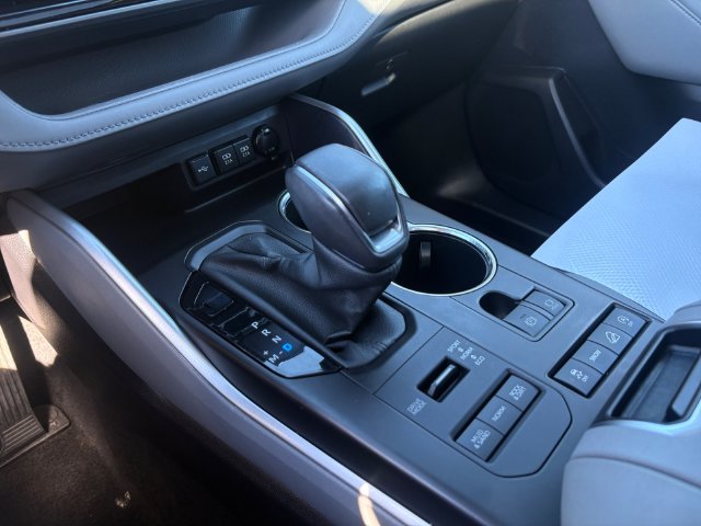 2021 Toyota Highlander XLE - Photo 24