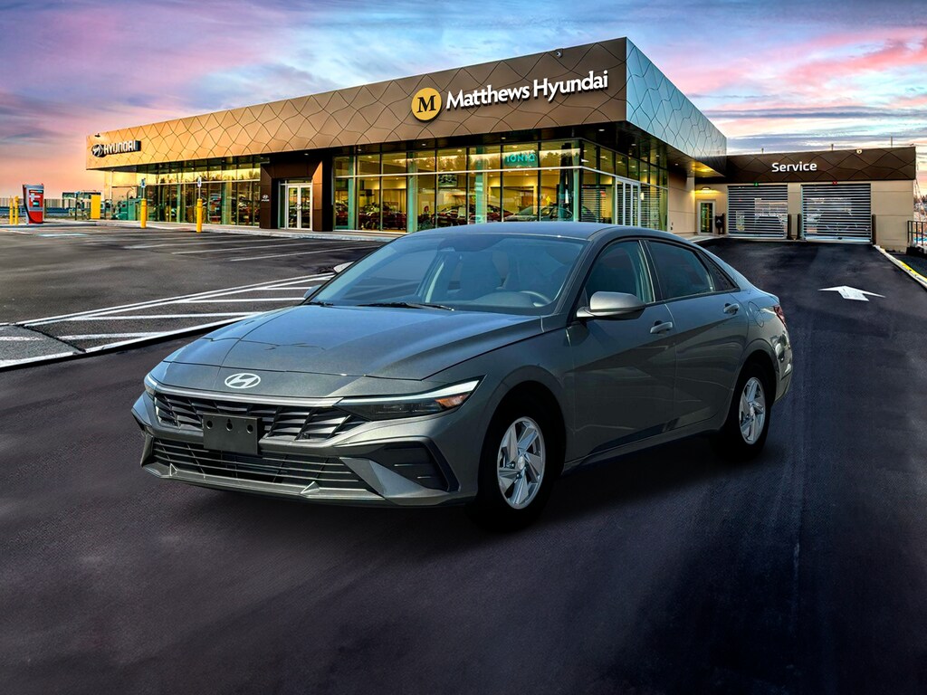 New 2025 Hyundai Elantra SE Sedan
