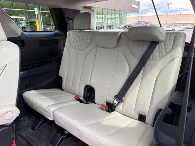 2024 Hyundai Palisade Limited - Photo 16