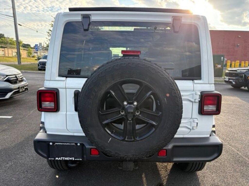 Used 2023 Jeep Wrangler 4-DOOR SAHARA 4X4 SUV