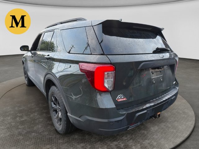 Additional photo of vehicle.