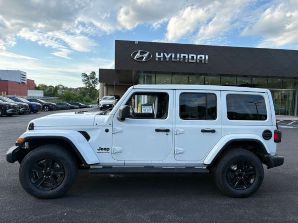 Used 2023 Jeep Wrangler 4-DOOR SAHARA 4X4 SUV