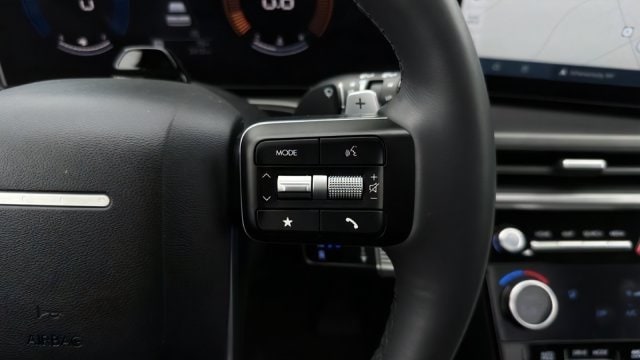 2025 Hyundai Santa Fe XRT - Photo 31