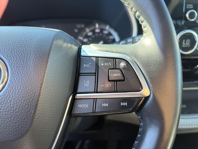2021 Toyota Highlander XLE - Photo 31