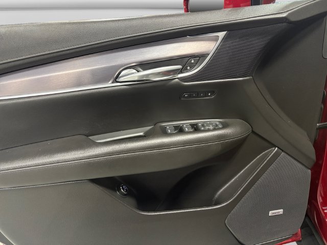 Additional photo of vehicle.