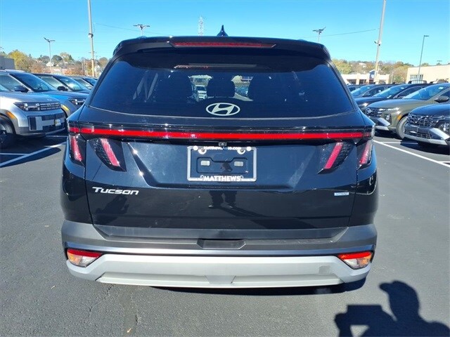 2025 Hyundai Tucson SEL Convenience photo 3