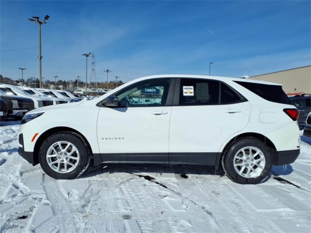 Used 2023 Chevrolet Equinox LS w/1LS SUV