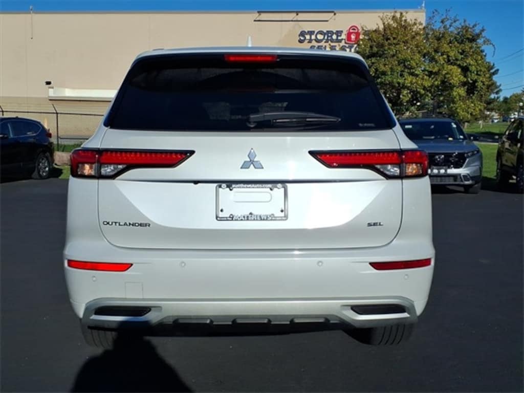 Used 2022 Mitsubishi Outlander SEL CUV