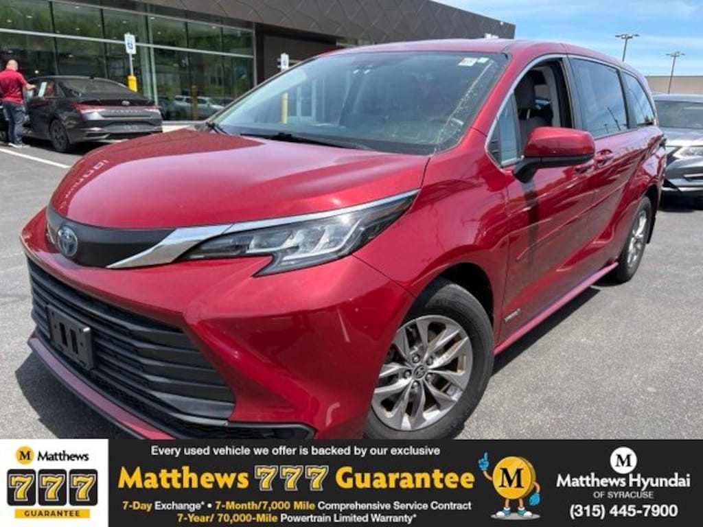 Used 2021 Toyota Sienna LE 8 Passenger Van
